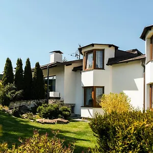 https://pension-clara.karlovyvary-hotels.com